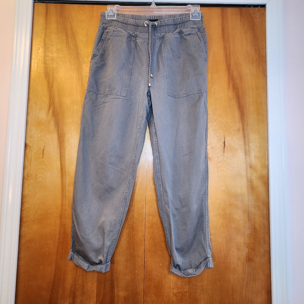 Tommy Hilfiger Women's Chino Joggers in Light Gray, Size S